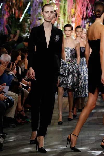 Look 68